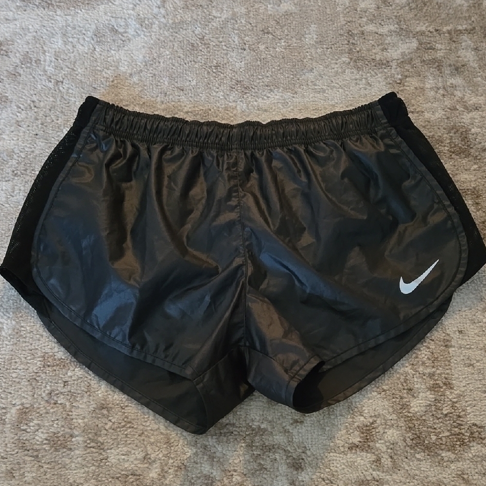Nike Women's Black Running Shorts Size‎ Medium